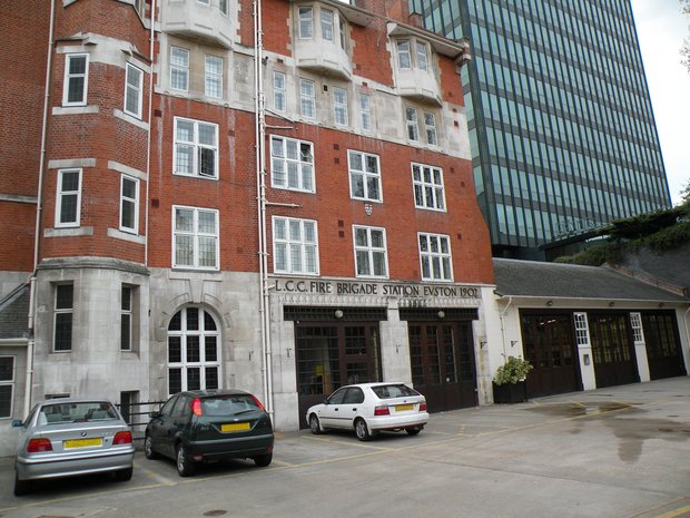  Fire brigade station (pompiers londoniens)
